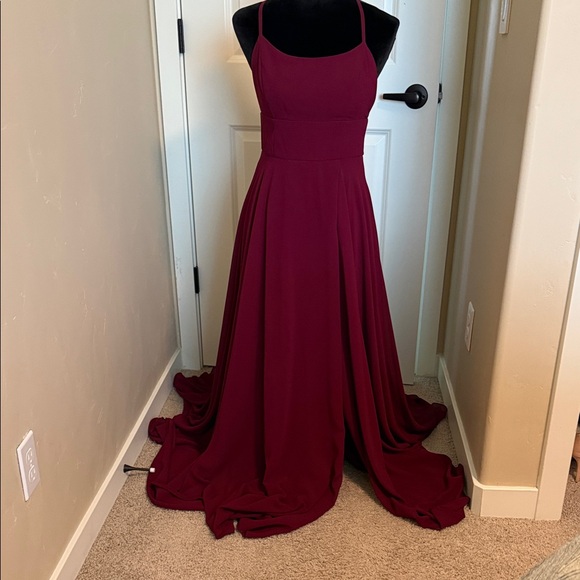 Lulus Dresses & Skirts - Lulus Burgundy Evening Gown - small